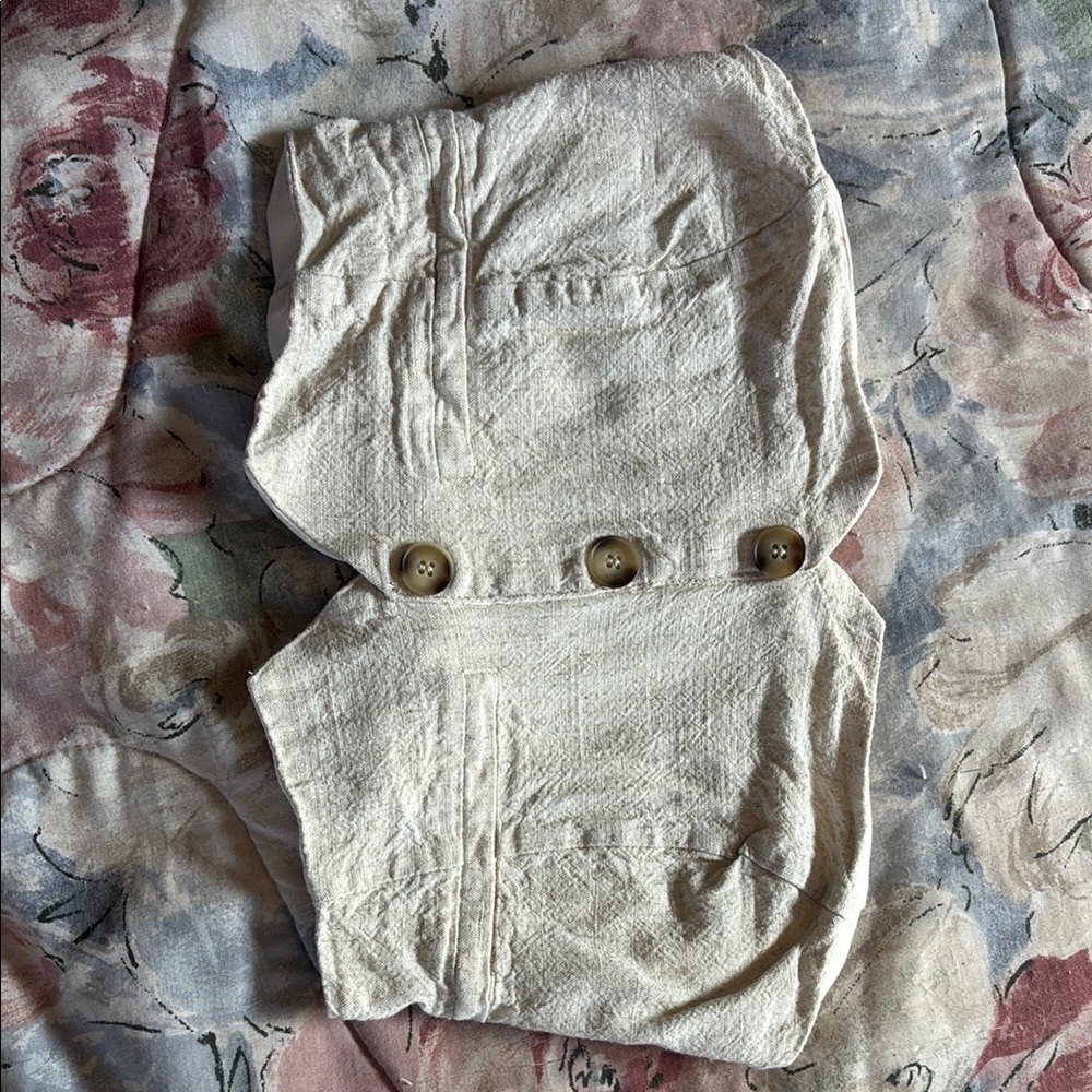 Beige Buttoned Cloth Crop Top